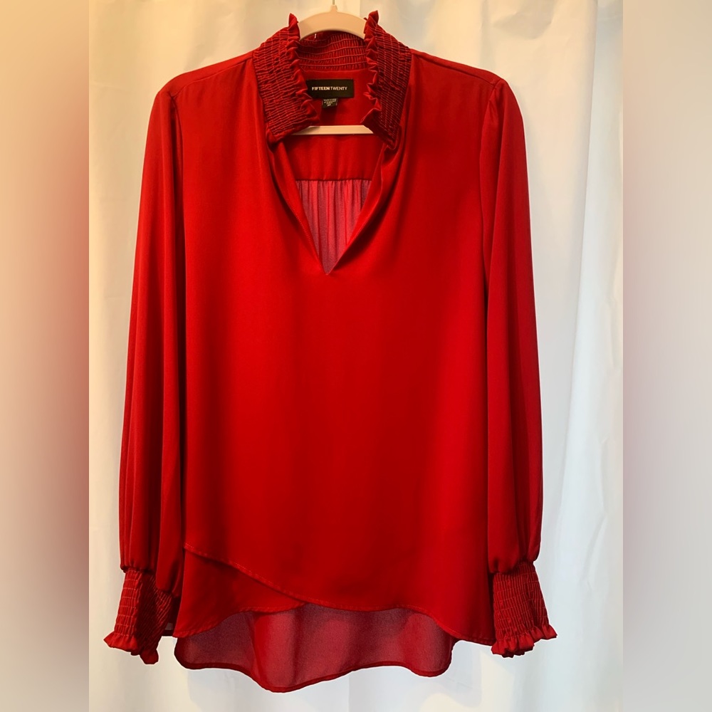 Fifteen Twenty, womens Md, high neck collar, smocked cuff, NWT